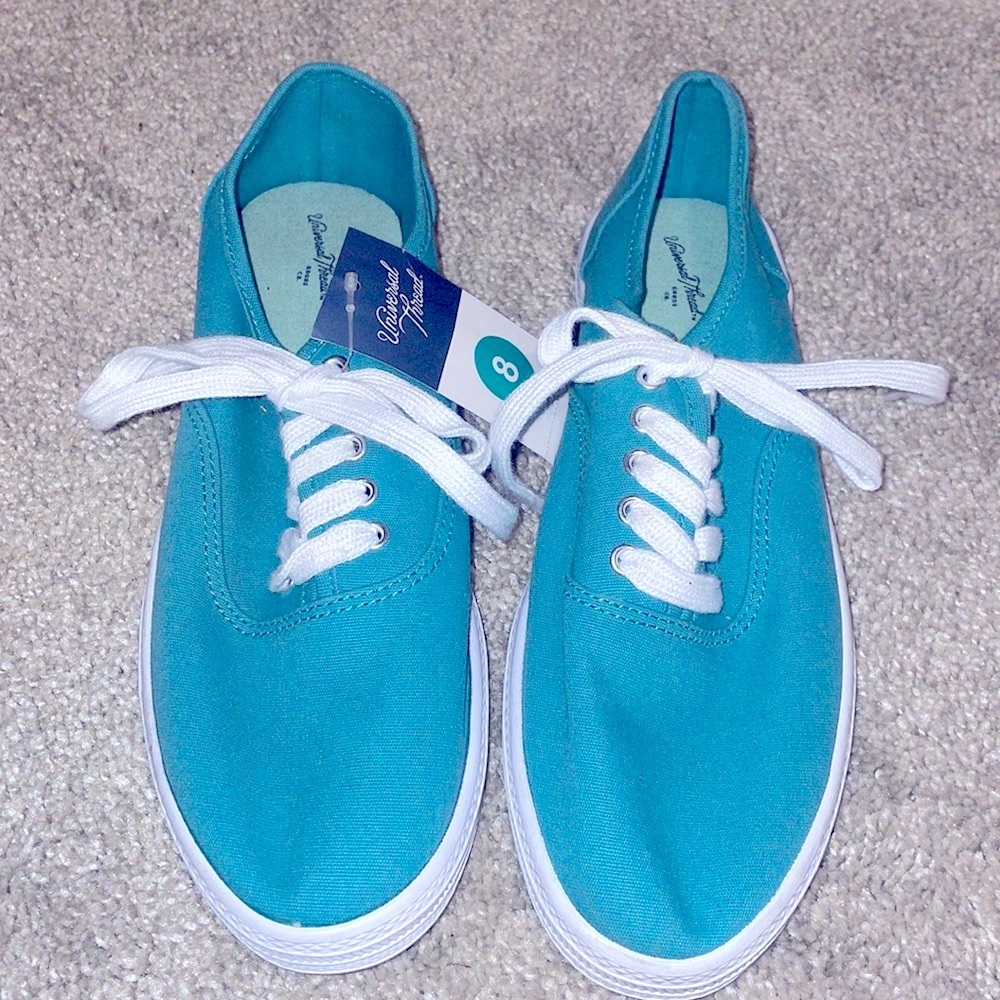 Universal thread teal blue tennis shoes size 8 new